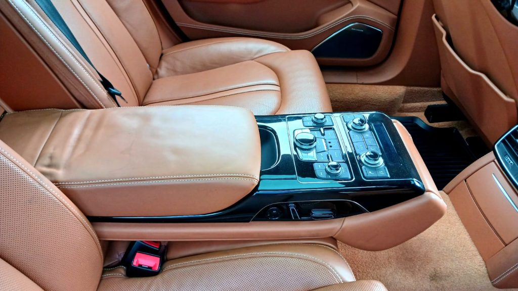 2012 AUDI A8 6.3 W12 QUATTRO AUTO