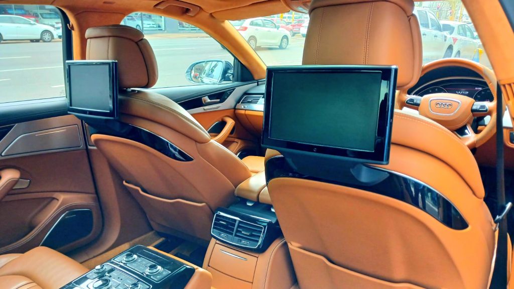 2012 AUDI A8 6.3 W12 QUATTRO AUTO