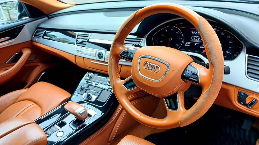 2012 AUDI A8 6.3 W12 QUATTRO AUTO