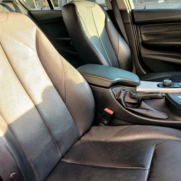 2014 BMW 3 Series 320i Luxury Auto